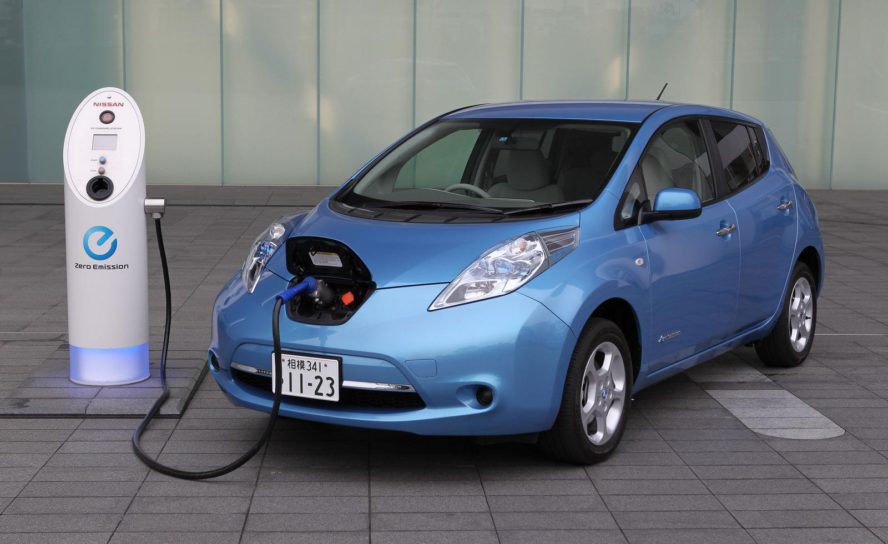 В Приморье старые автомобили из Японии будут переделывать в электромобили